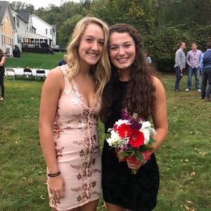 Meet your Posher, Ella